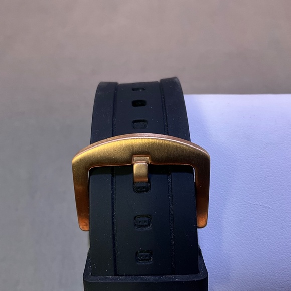 LIGE MEN Watch Triangle Luminous Pointers  Silicone  Strap - Picture 5 of 6